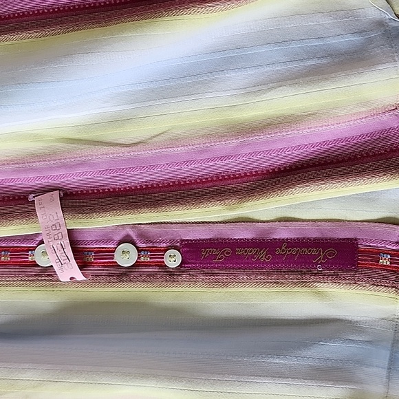 Robert Graham shirt. Amazing embroidery details & colors. - Picture 3 of 5